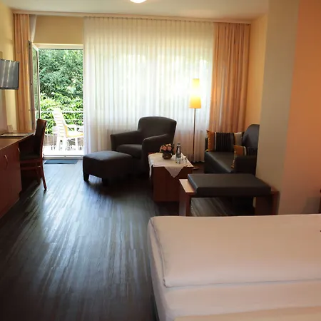 Alexa Hotel