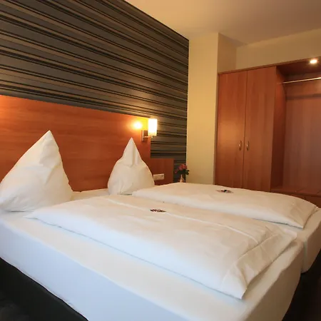 Alexa Hotel