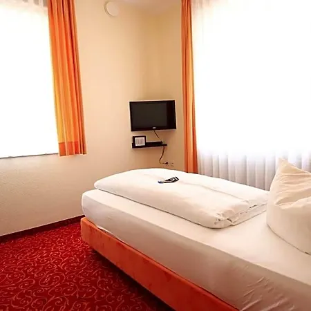 Alexa Hotel 3*