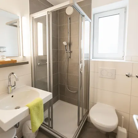 Hotel Alexa 3*