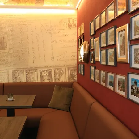 Alexa Hotel