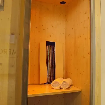 فندق Alexa باد ميرغنثيم
